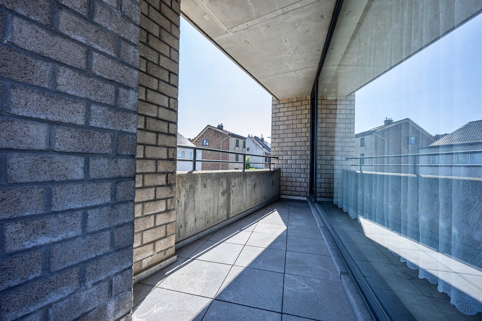 Instapklaar en energiezuinig appartement met 2 slpk te Buizingen. foto 4