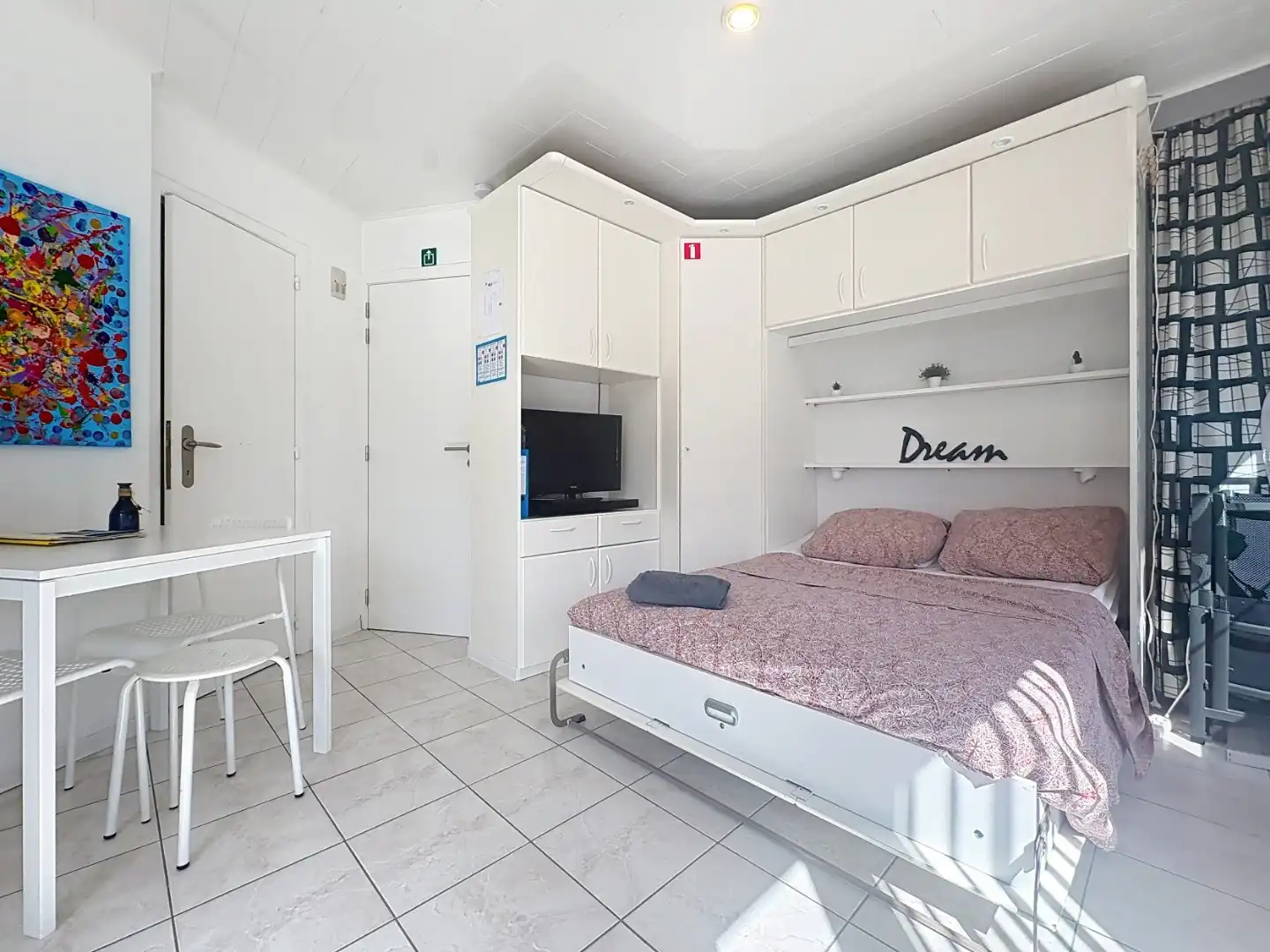 Charmante en zonnige studio te koop op toplocatie in Koksijde foto 7