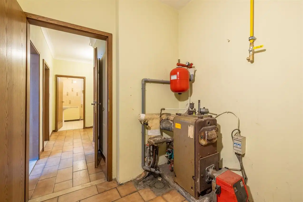 Gelijkvloers appartement met 2 slk en garage foto 20