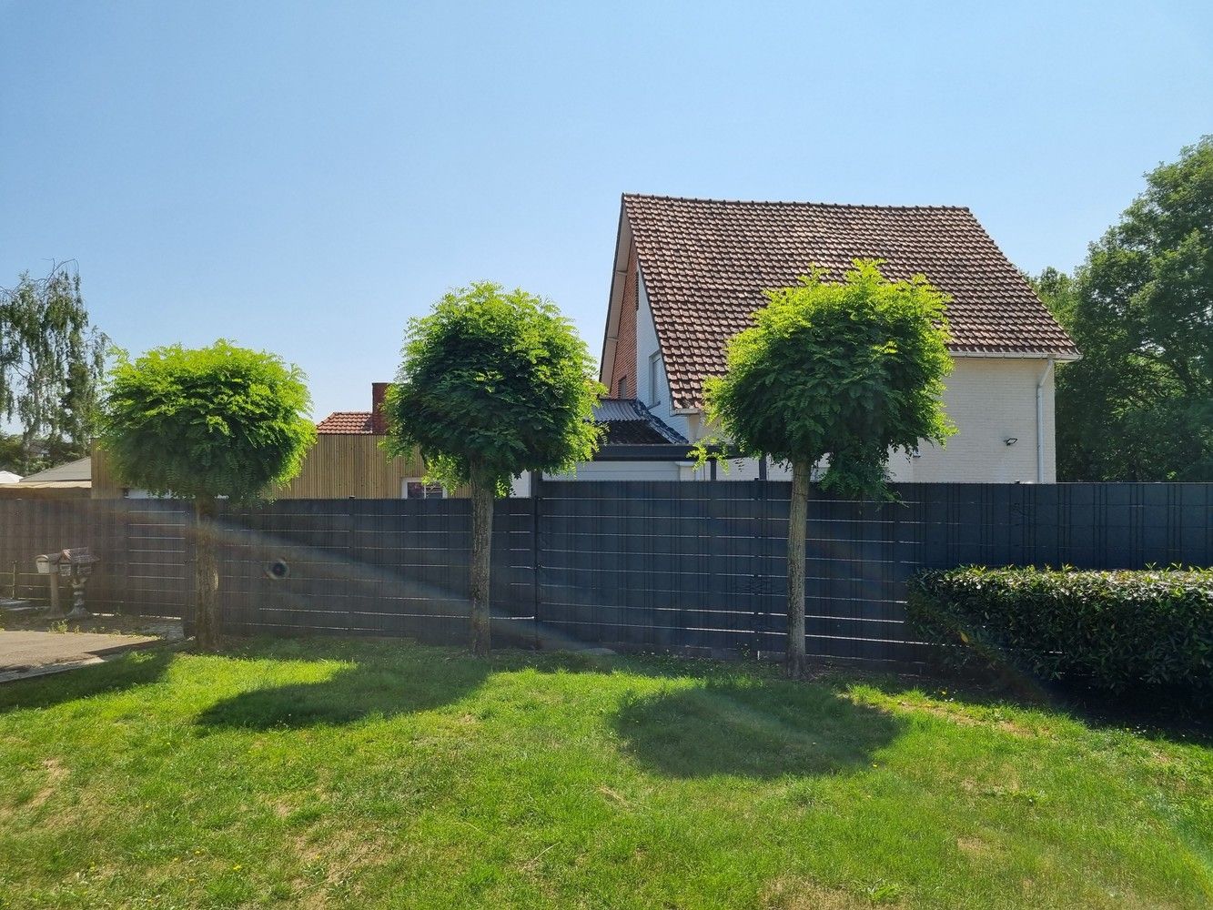 Mooie, gerenoveerde woning met prachtig terras en ruime tuin foto 42