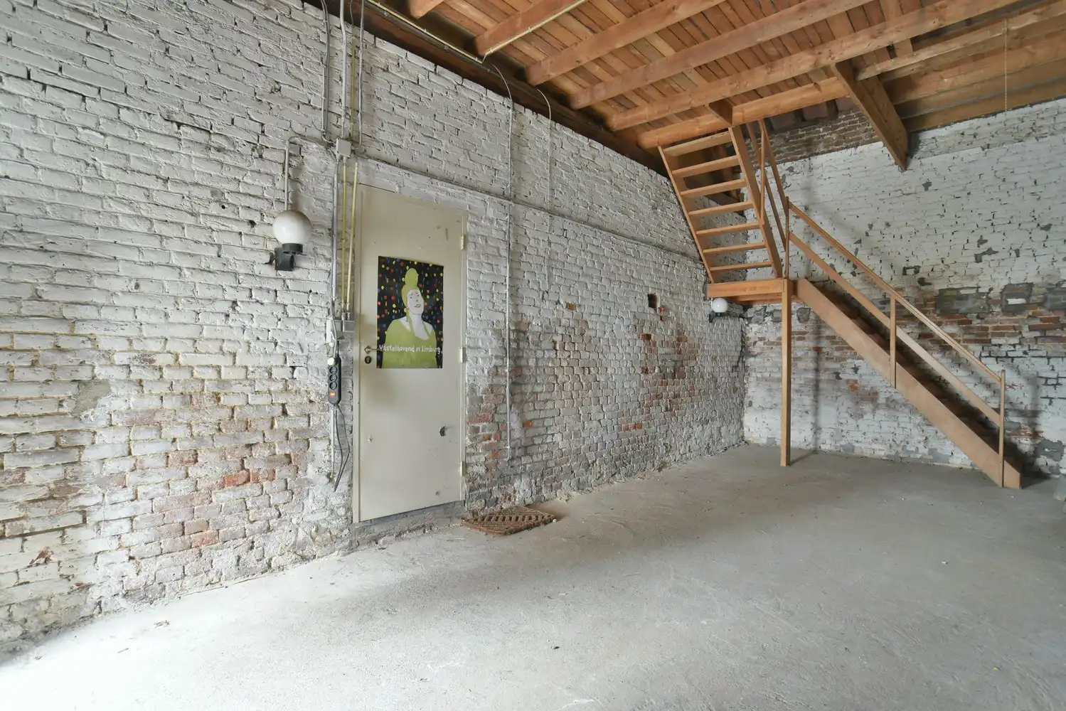 Karaktervolle hoeve met schuur, binnenkoer en prachtige tuin vlakbij Maastricht foto 32