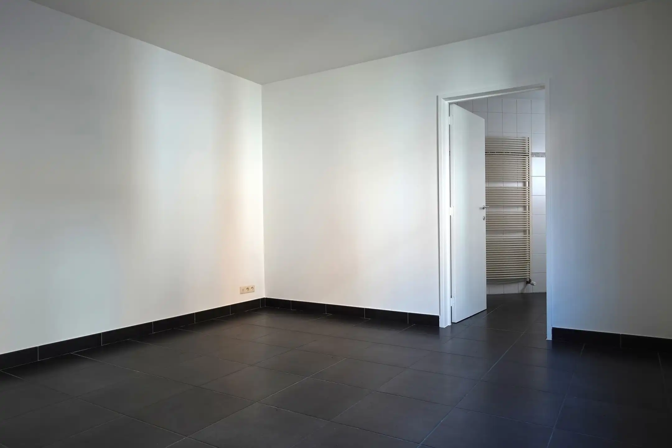 Ruim 2-slaapkamer appartement met stadstuin te Turnhout. foto 6