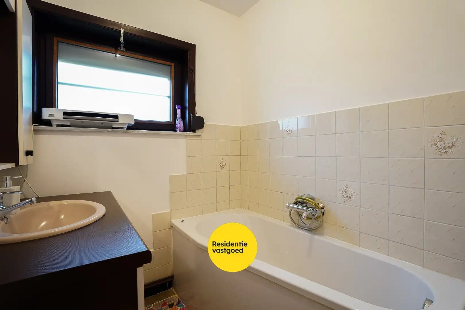 Woning met 5 slaapkamers in het centrum van Eernegem foto 15