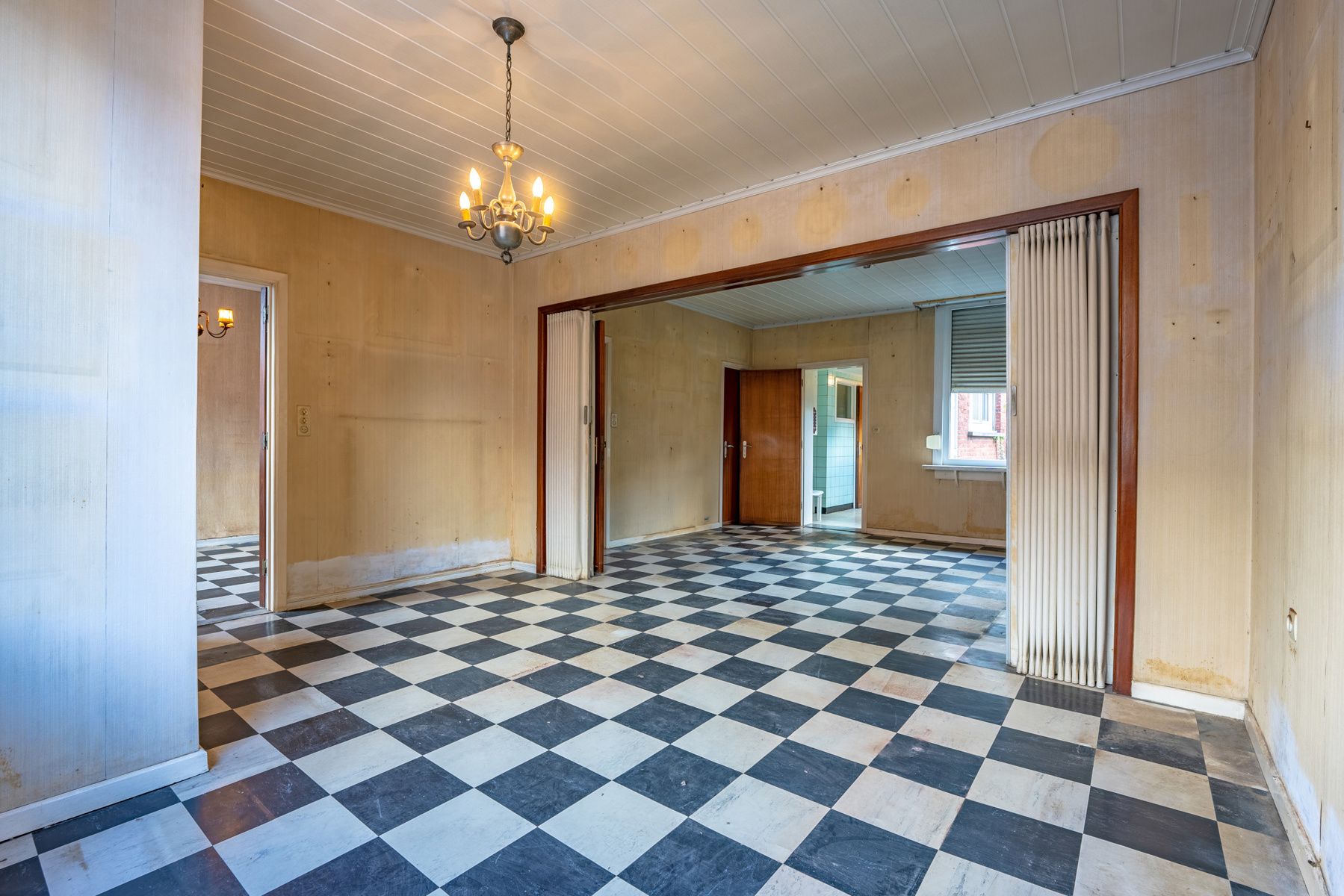 Te renoveren woning in een doodlopende straat! foto 5