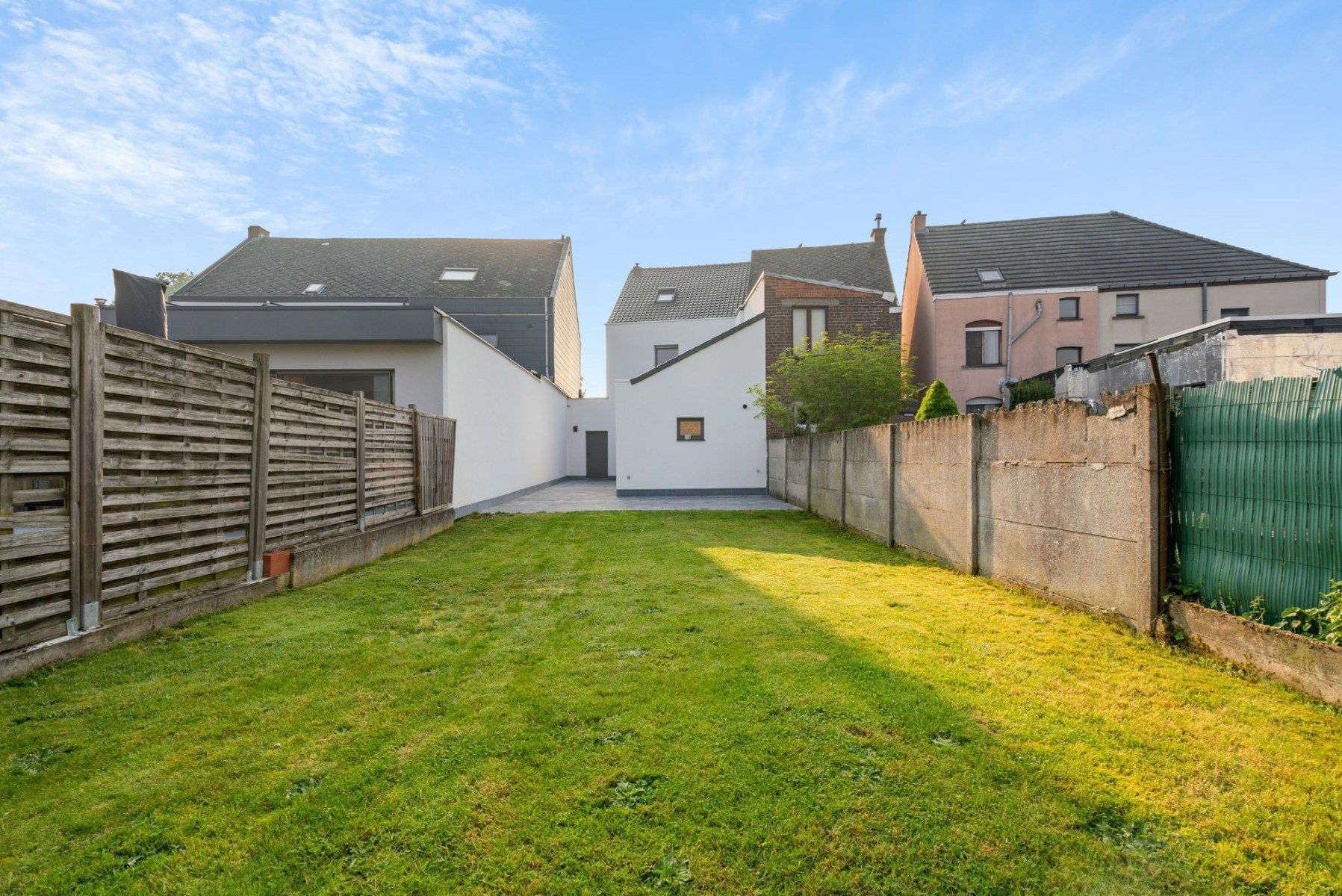 Instapklare woning met tuin en garage in centrum Lede! foto 2