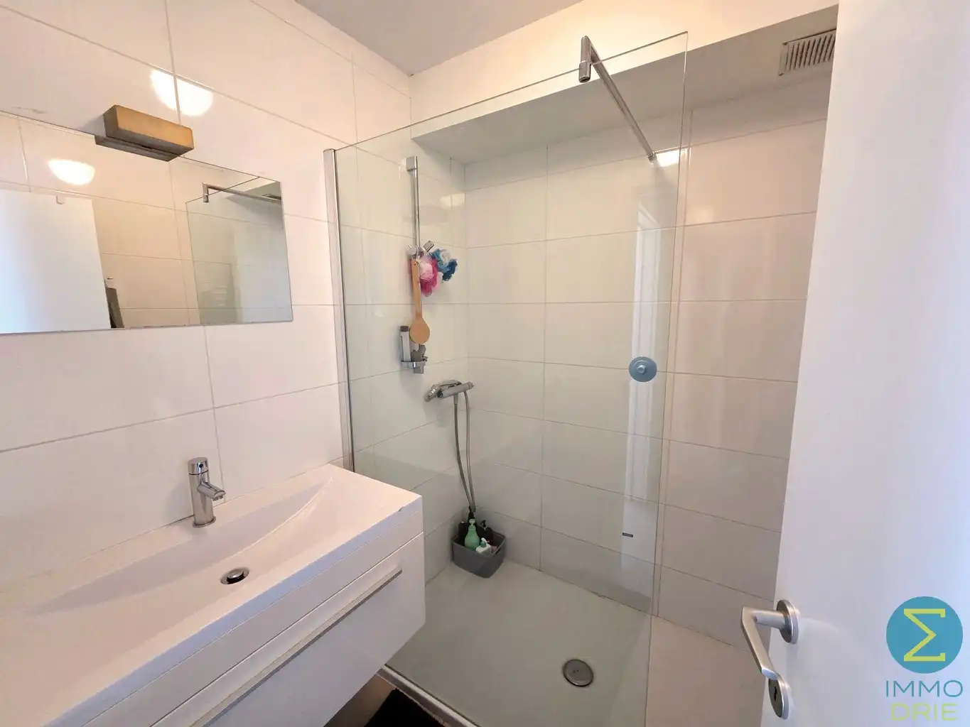 Dakappartementje met 1 slpk, groot terras en autostaanplaats foto 10