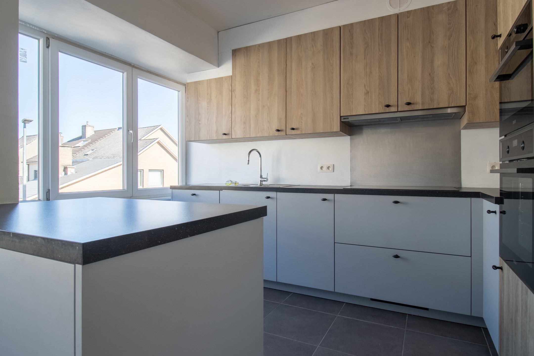 Instapklaar appartement nabij centrum en station  foto 6