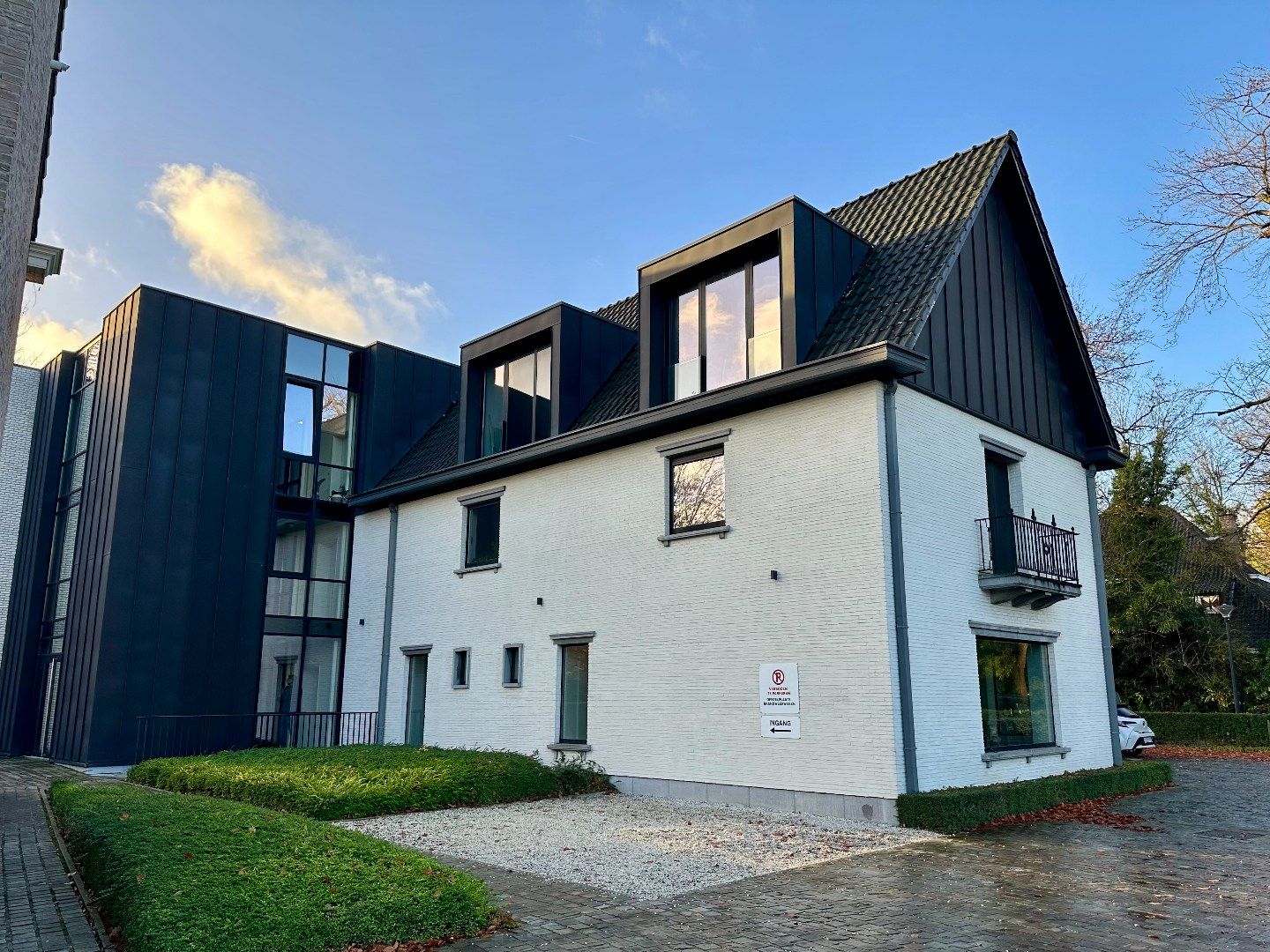 Modern penthouse met drie slaapkamers, groot terras en zicht op het groen  foto 2