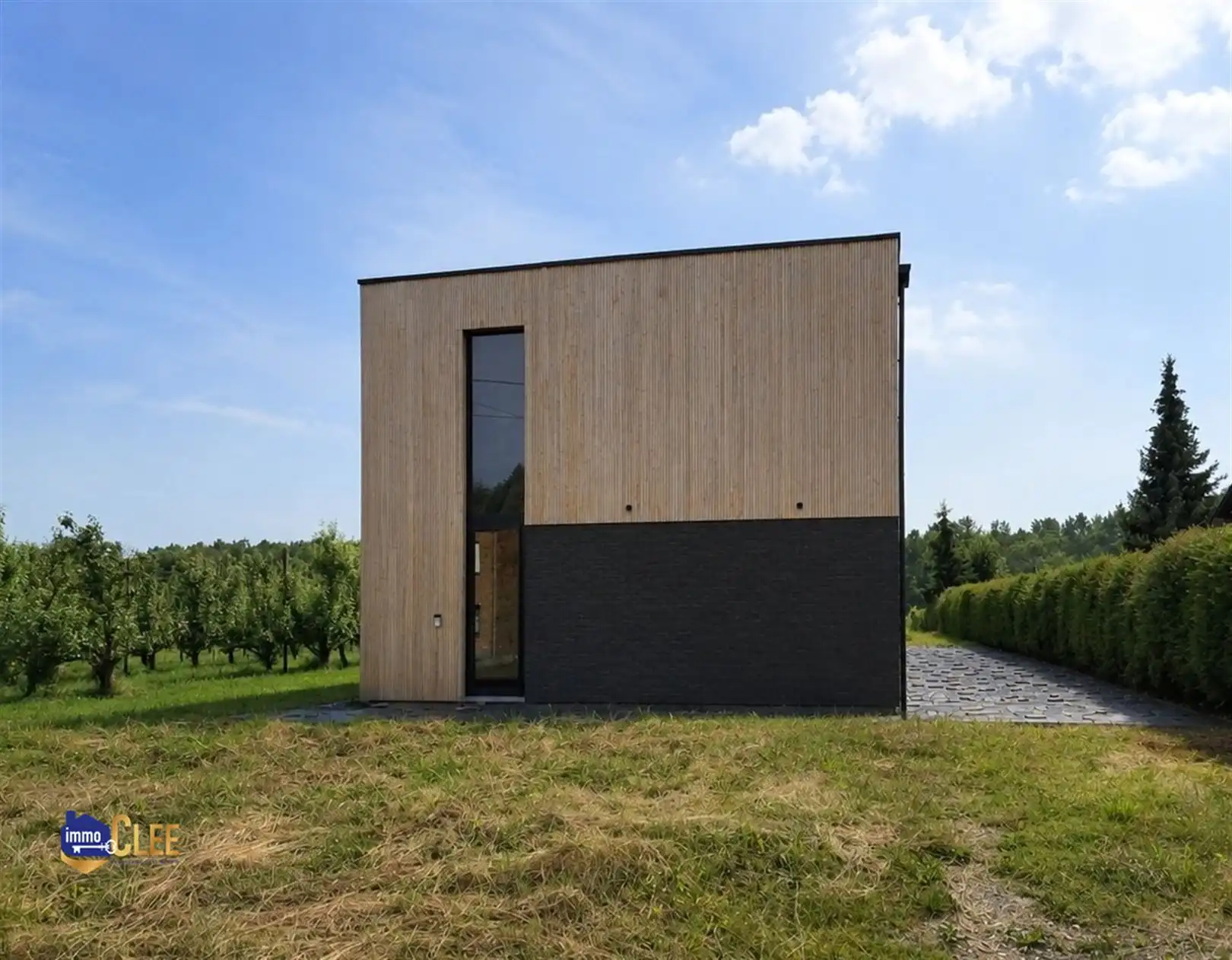 Moderne nieuwbouwwoning in rustige omgeving foto {{pictureIndex}}