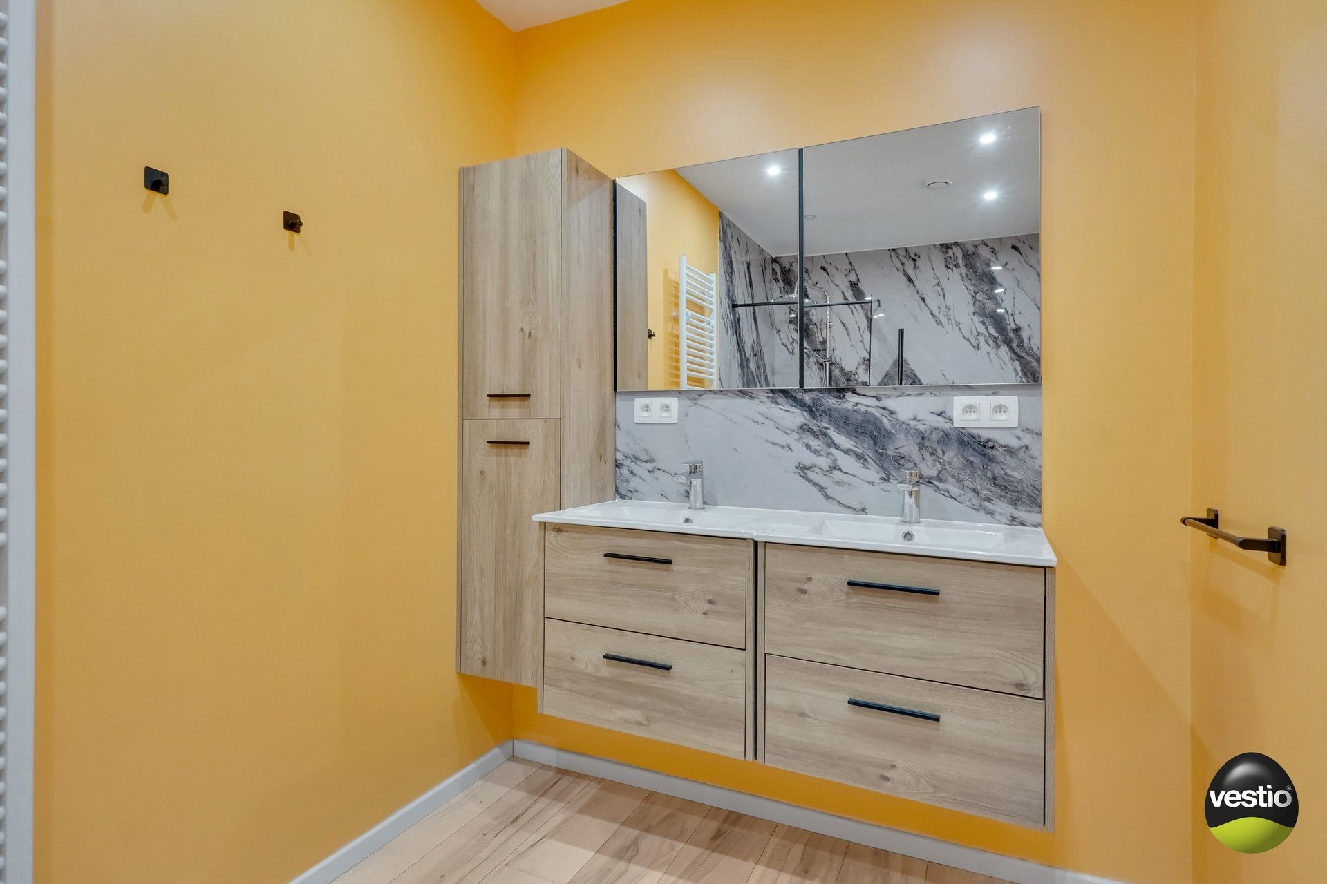 GERENOVEERDE WONING MET 5 SLAAPKAMERS foto 13