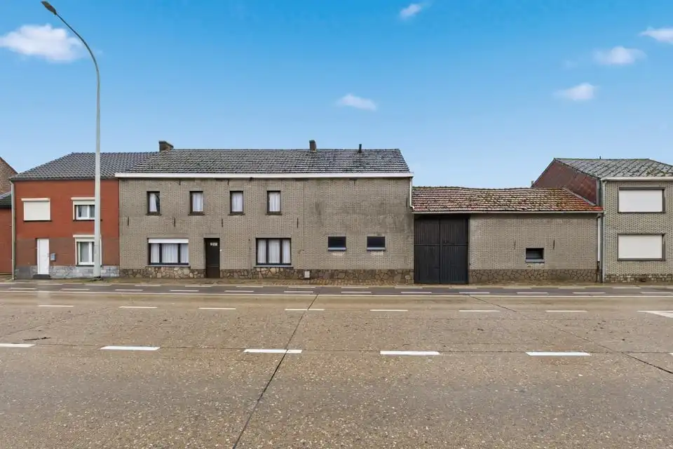 Hoofdfoto van de publicatie: OP TE FRISSEN WOONST MET VEEL POTENTIEEL IN ORSMAAL