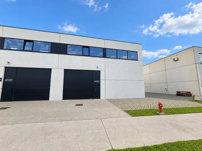 Recente KMO unit (350 m²) met mezzanine (72 m²) + parking foto 6