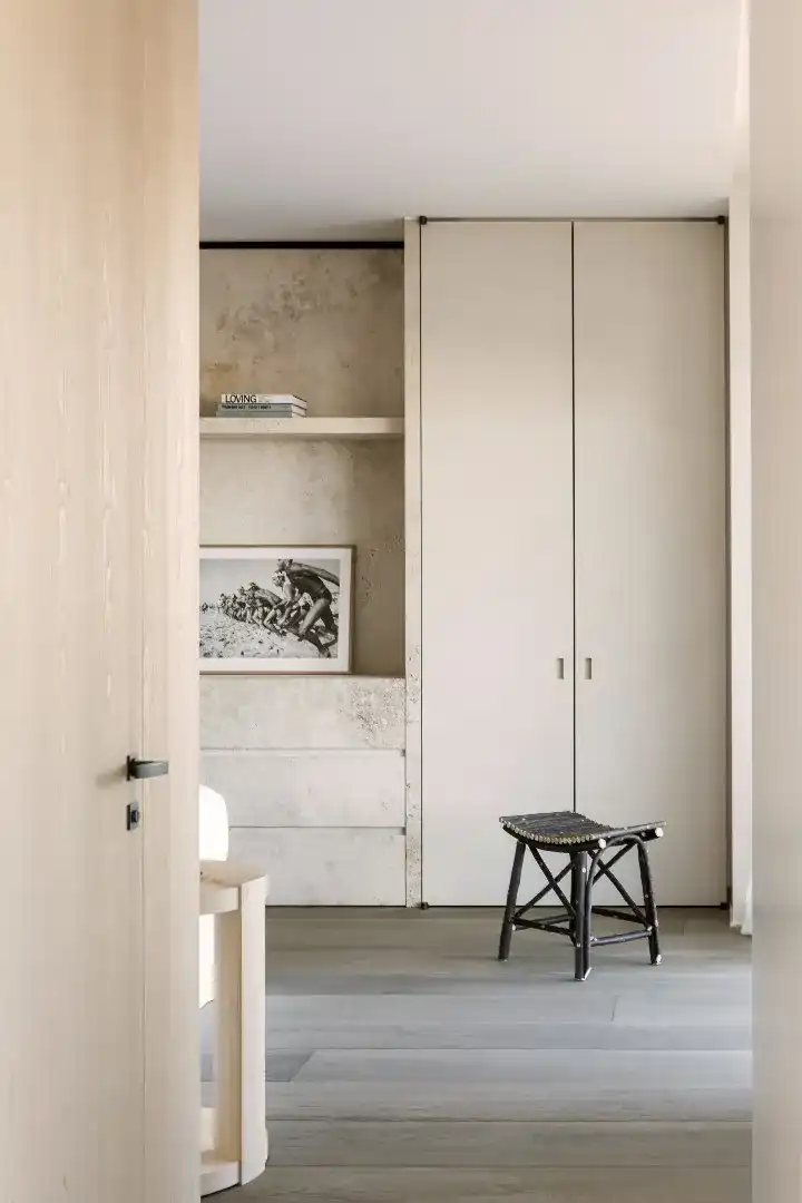 Uitzonderlijk stijlvol en tot in de perfectie afgewerkt appartement met frontaal zeezicht vanaf het gelijkvloerse terras – Residentie Blanke Top foto 11