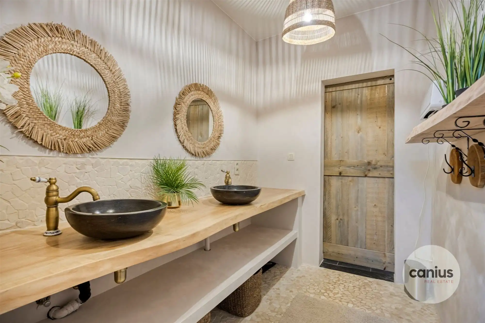 KNAPPE GELIJKVLOERSE WONING MET 4 SLAAPKAMERS foto 11