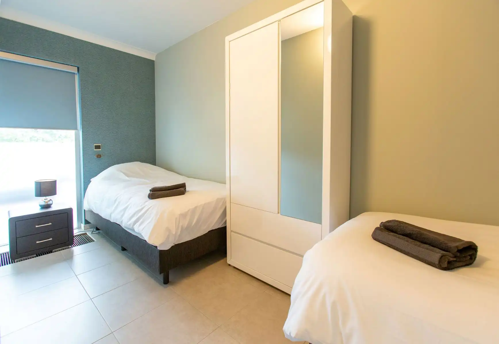 Ruim handelspand + 2 vakantiewoningen. foto 22