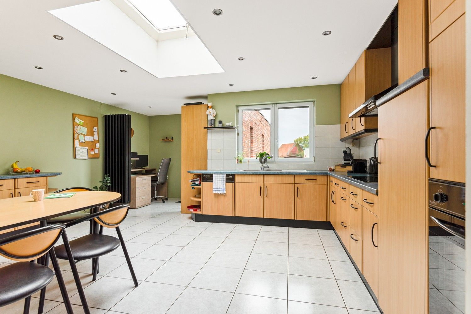 Instapklare woning met 3 slaapkamers en groen zicht! foto 7