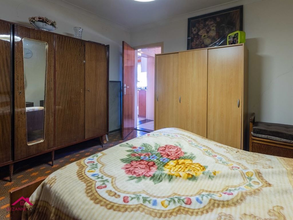 Vrijstaande woning, te renoveren naar eigen smaak en wensen foto 23