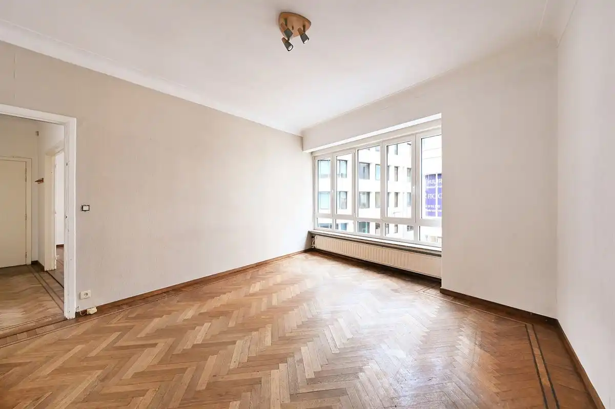 Op te frissen 2-slaapkamerappartement aan de Wilde Zee foto 16