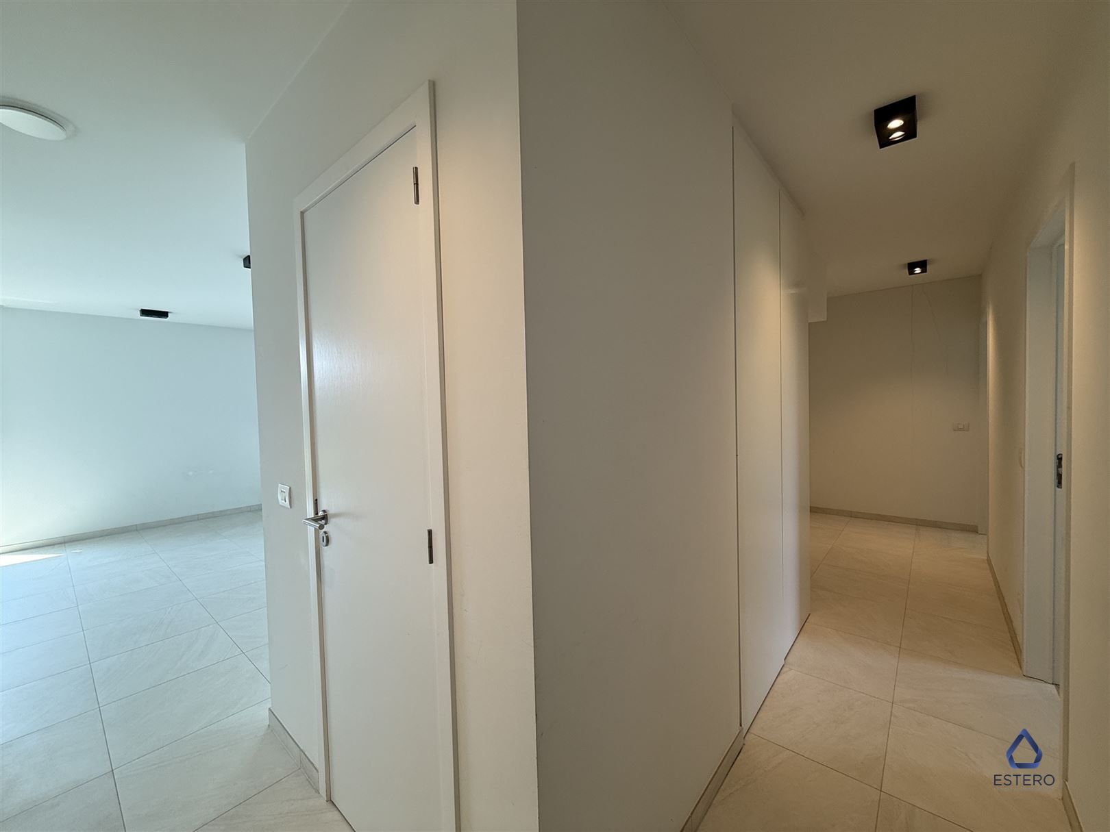 Modern appartement met terras in Nevele foto 2