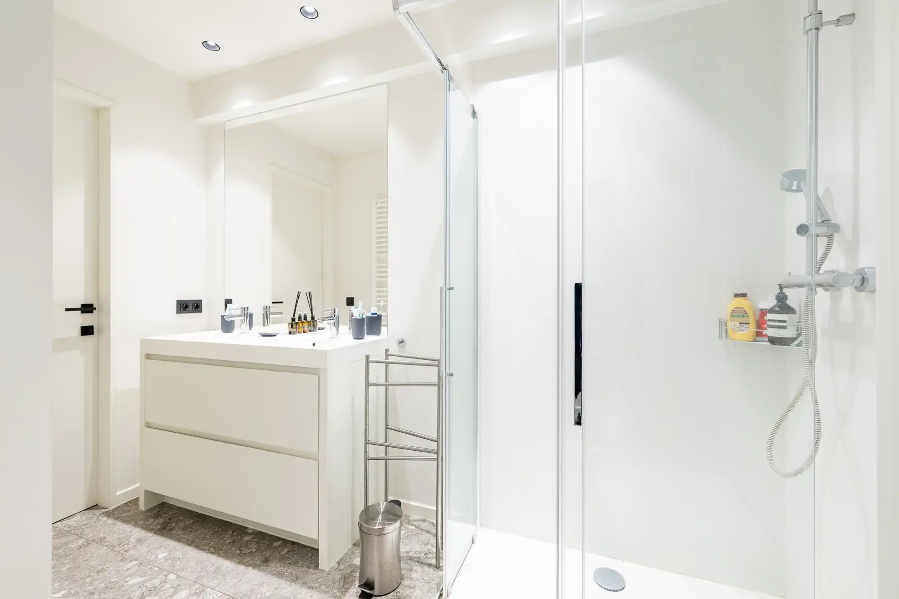 Ongemeubeld 3 slaapkamerappartement op uitstekende locatie foto 20