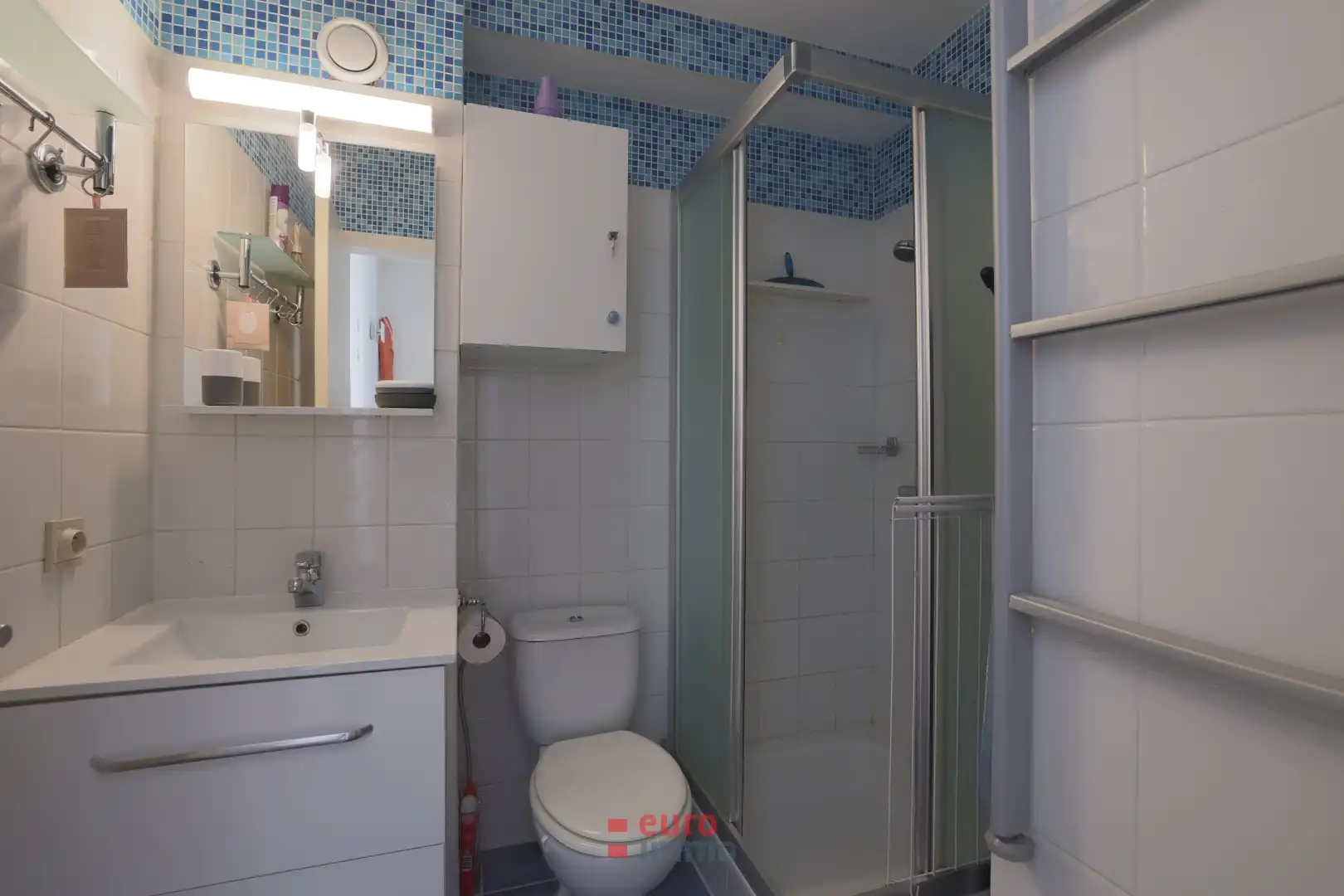 Topstudio met slaaphoek in de inkomhal! foto 7