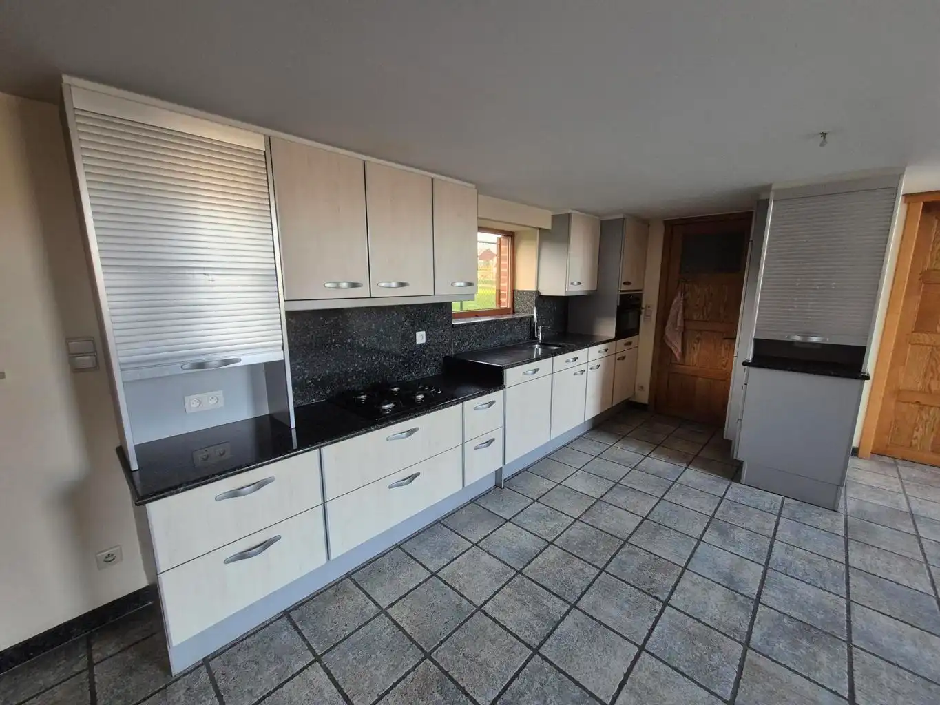 Charmante woning met 2 slpks en ruime tuin foto 4