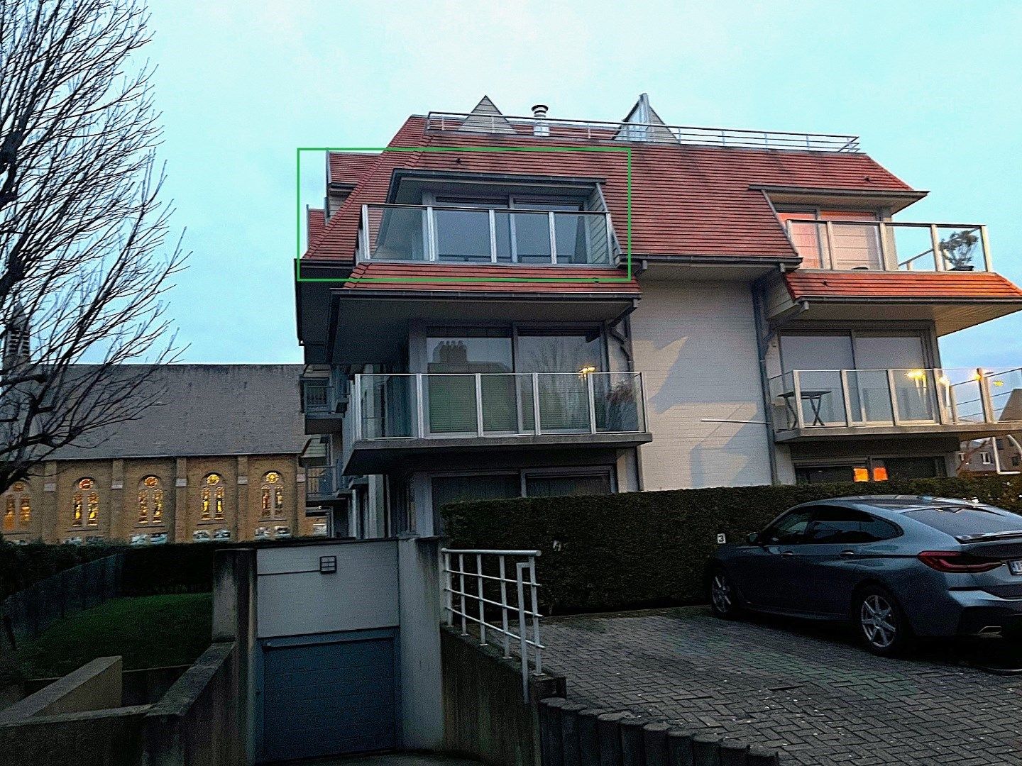 Comfortabel, recent appartement met terras nabij de Zeedijk, aan tramhalte gelegen  foto 1