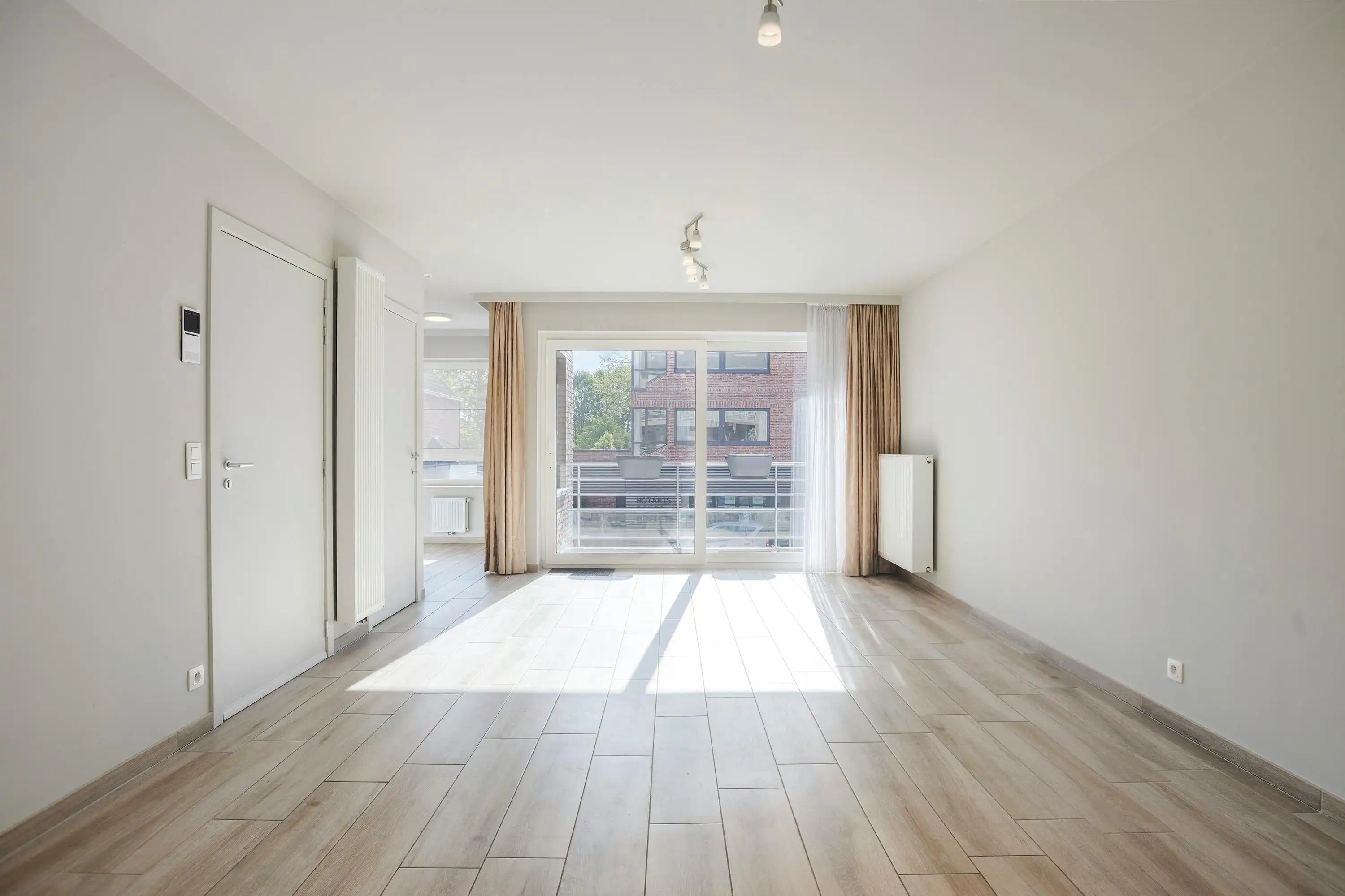 Instapklaar appartement met 2 slaapkamers in centrum Oostkamp foto 2