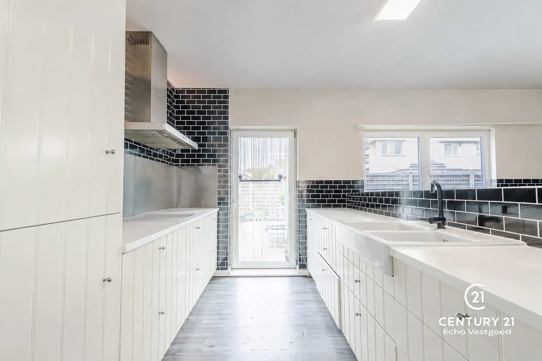 ruime woning met 4 slaapkamers op een fraai hoekperceel  foto 14
