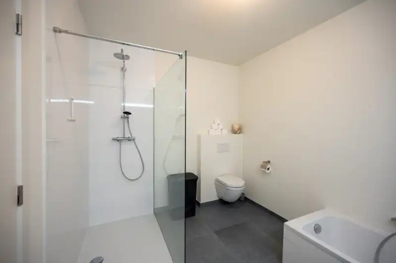 Luxueus 3 slp. appartement op TOPLOCATIE in centrum van Essen! foto 17