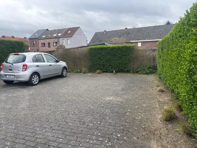 Bovengrondse parkeerplaats te koop in Hofstade (centrum) foto 2