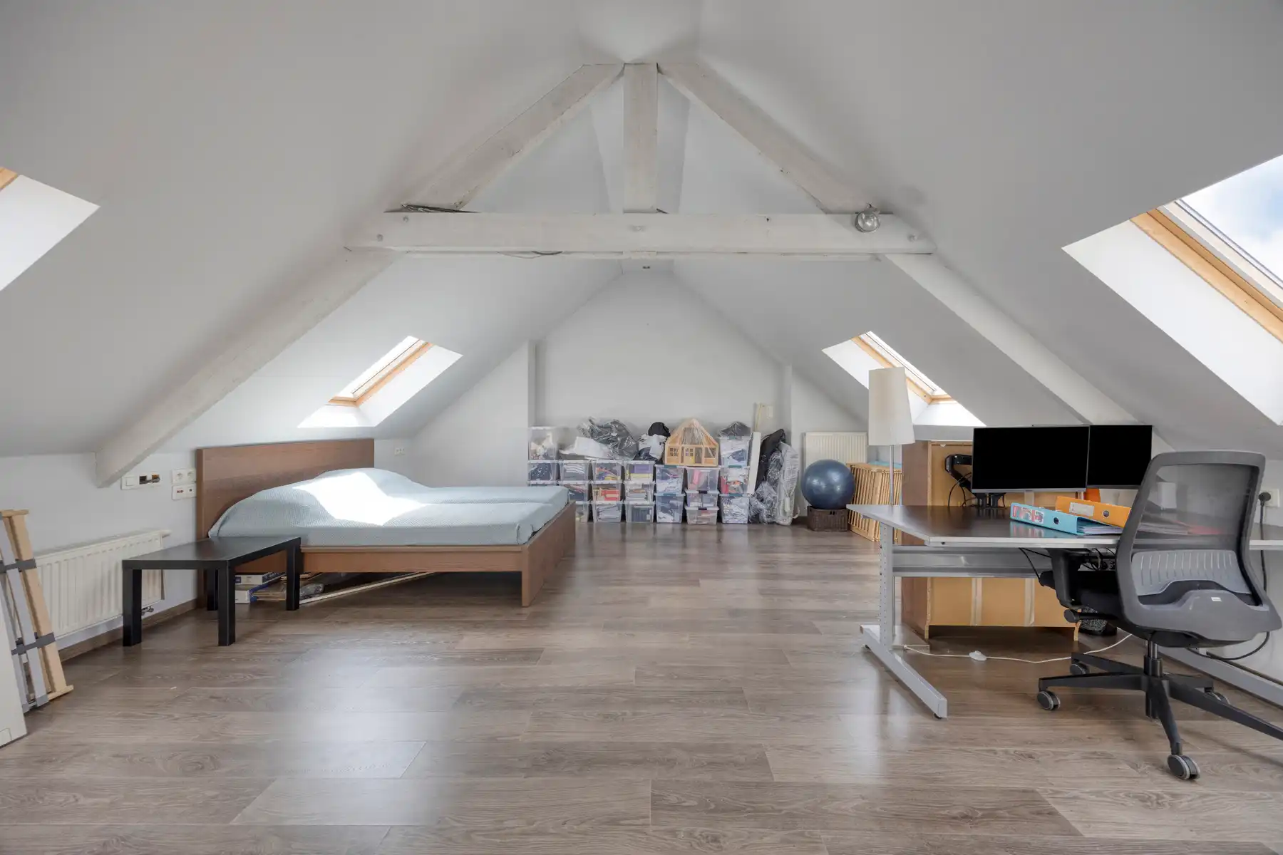 TE KOOP - instapklare woning met 3 slaapkamers en tuin foto 17