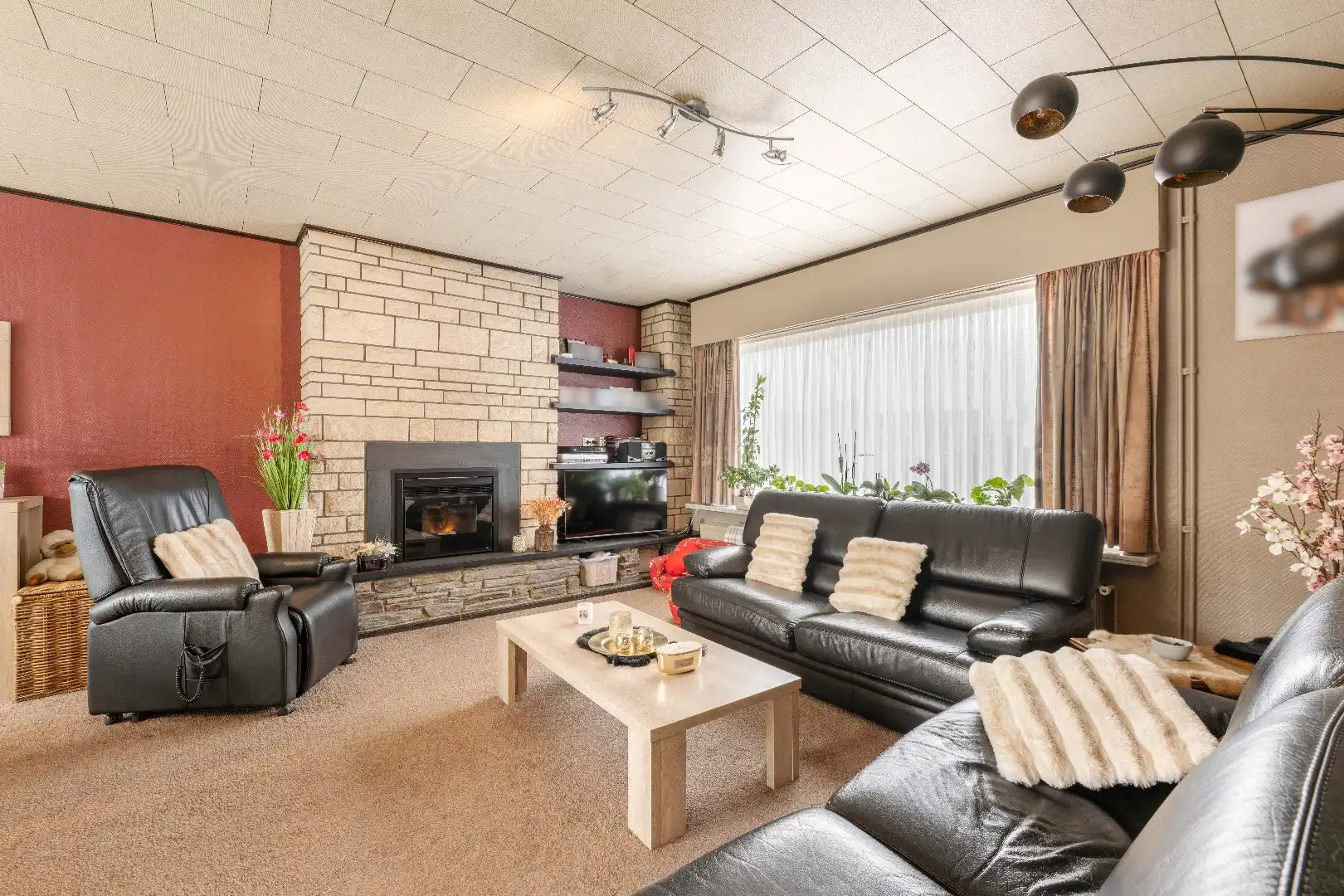 ALLEENSTAANDE WONING OP 1.009 m² MET 3 SLPKS EN TUIN  foto 5