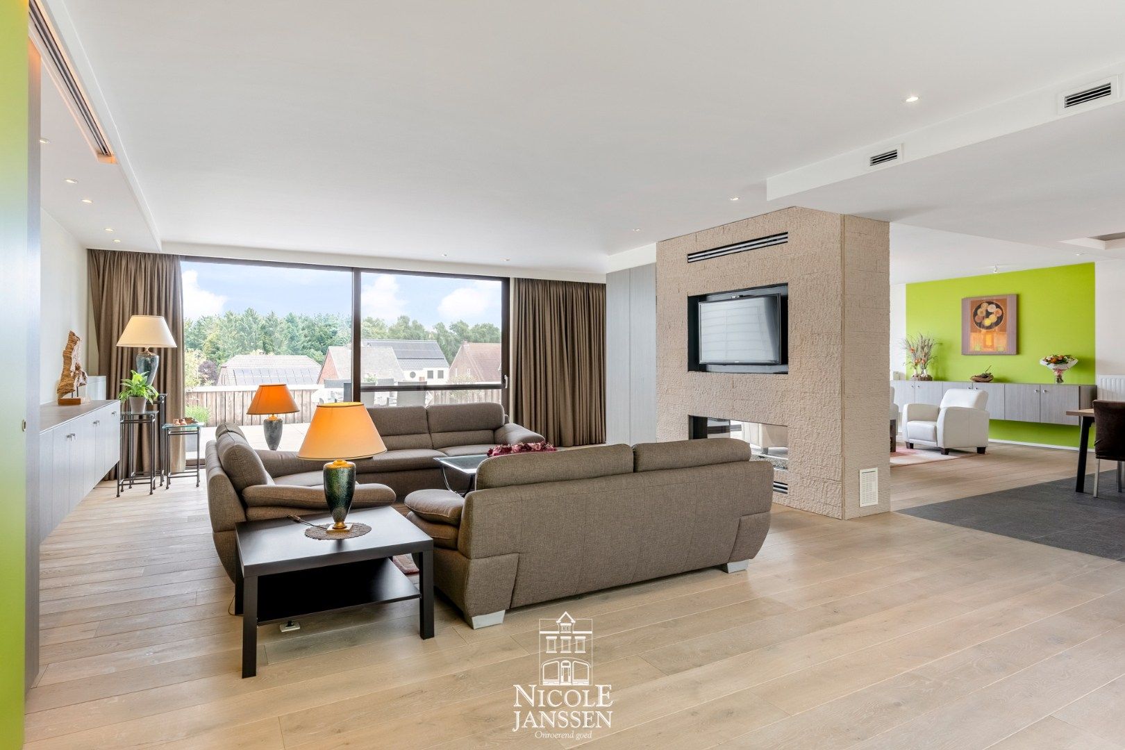 Prachtig luxeappartement met twee slaapkamers en ruim terras nabij centrum  foto 10