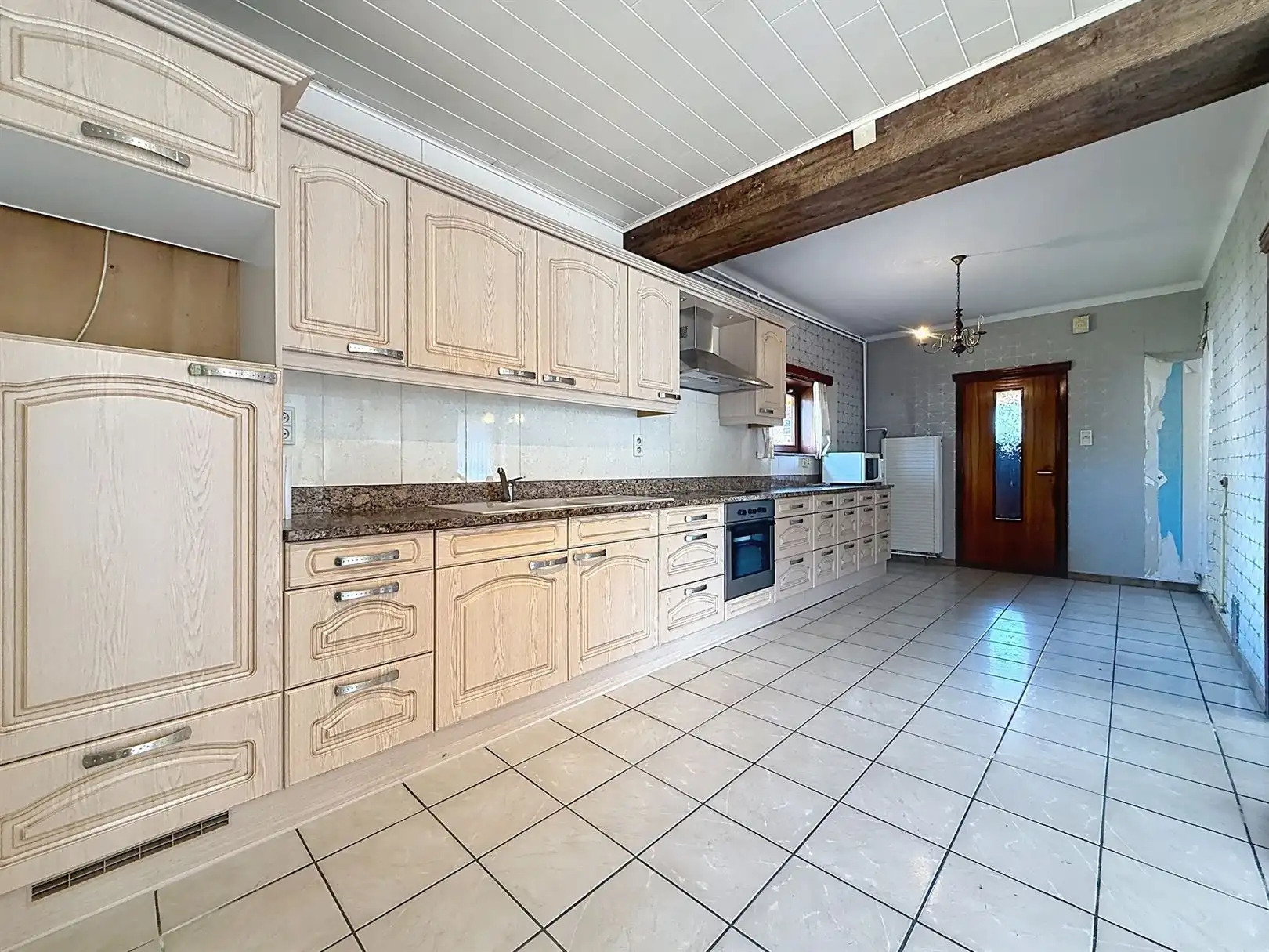 Te renoveren woning met 3 slpks en zolder, tuin, 12a 06ca foto 14