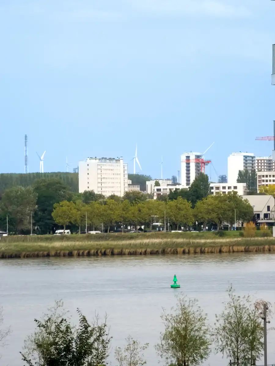 Gezelig lichtrijk gemeubeld 2 kamer app. met 2 TERRASSEN foto 9