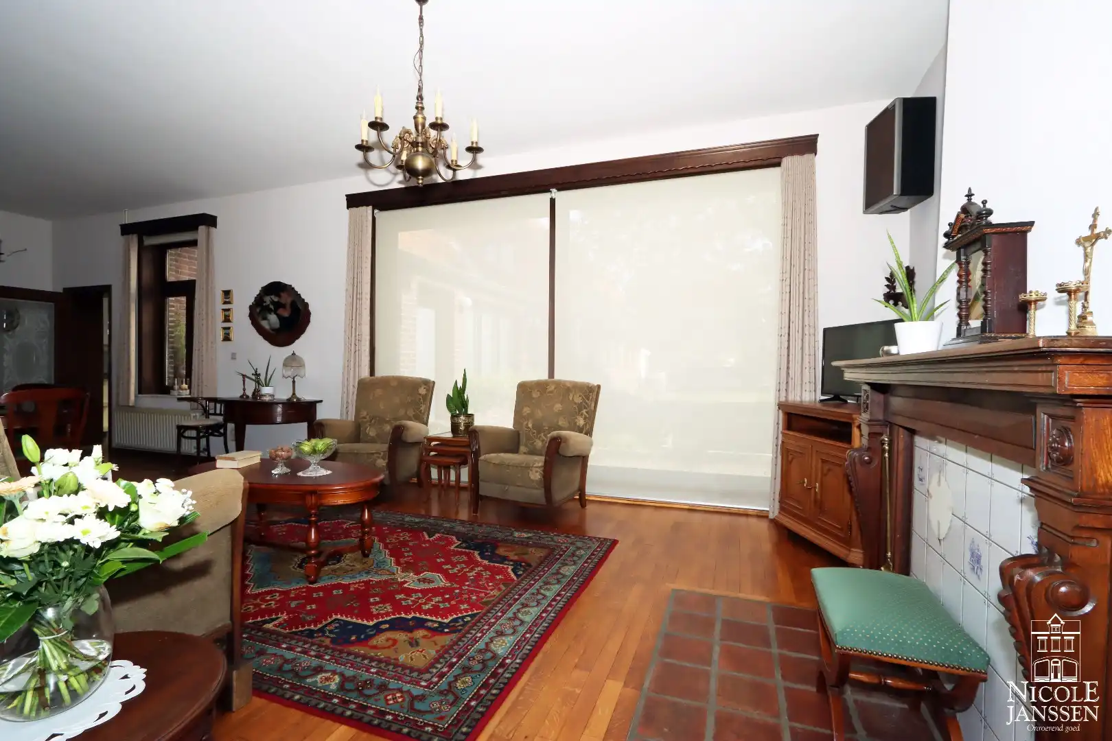 Karaktervolle woning met grote garage en werkhuis foto 6