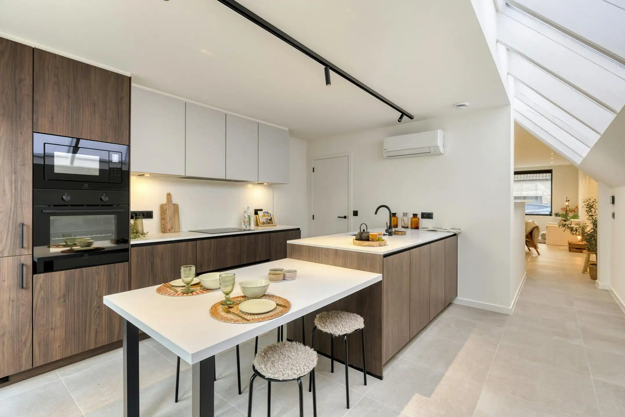 Meer dan instapklaar huis te Roeselare  foto {{pictureIndex}}