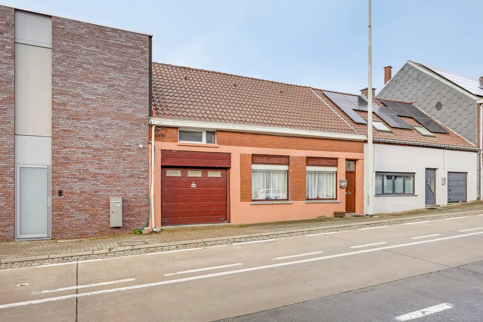 Hoofdfoto van de publicatie: Instapklare 2-gevelwoning op 9a52ca