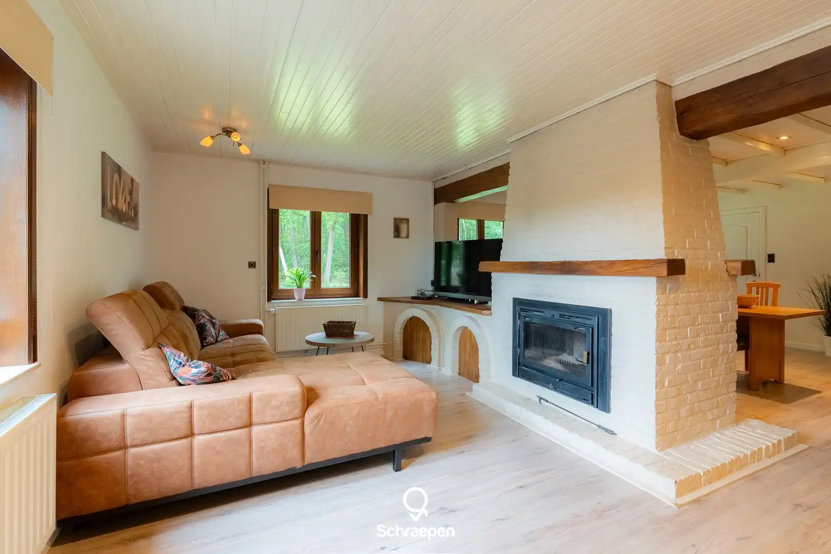 Idyllisch gelegen woning (314 m²) op een riant perceel van 50 are te Hasselt! foto 2