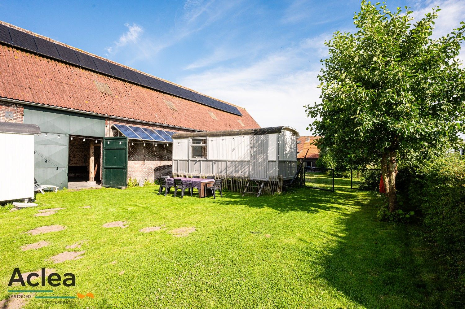 Unieke hoeve aan de Molenkreek in Sint-Margriete met vakantiewoningen en schuur foto 30