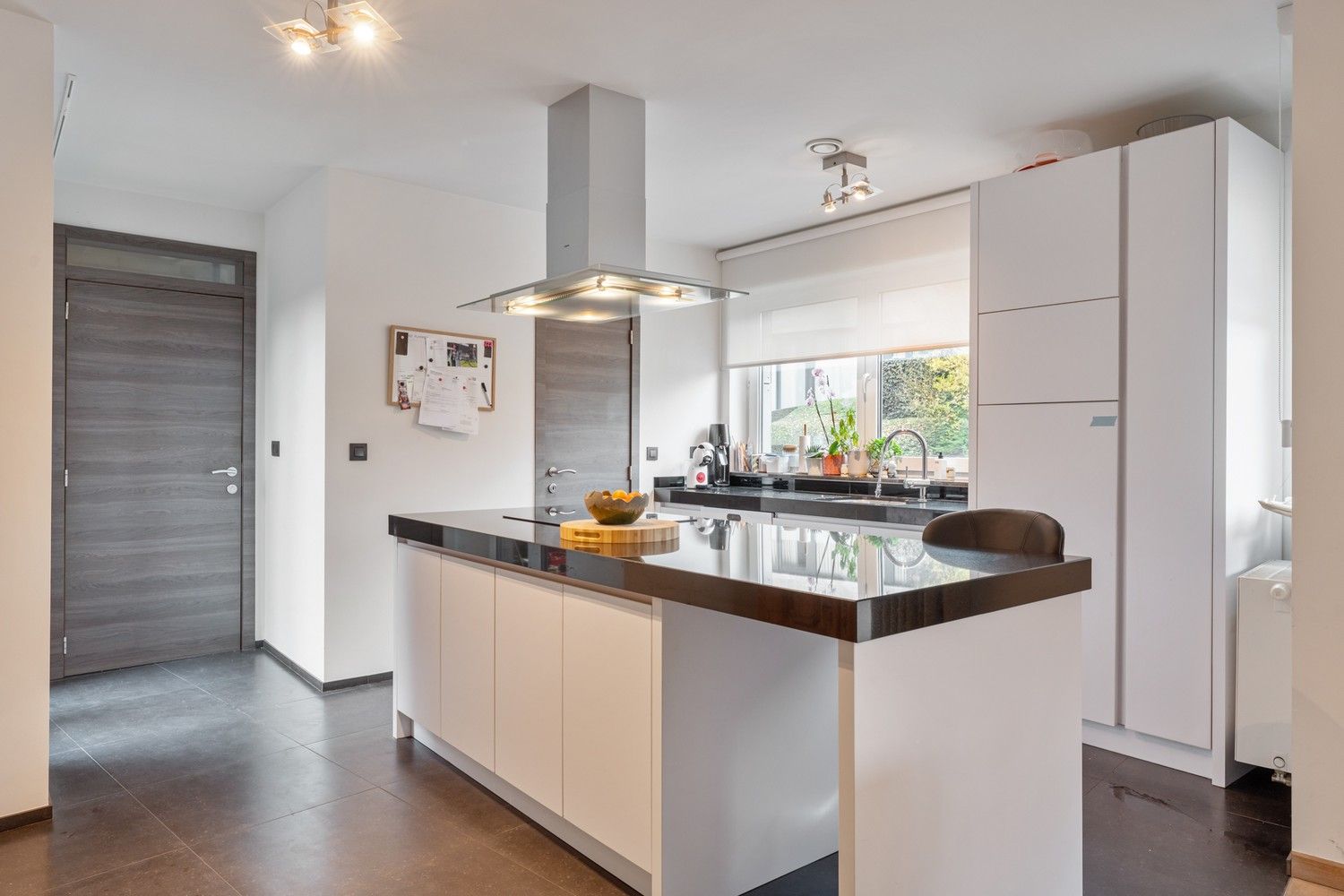 Gezellig éénslaapkamerappartement nabij centrum van Bilzen!! foto 5