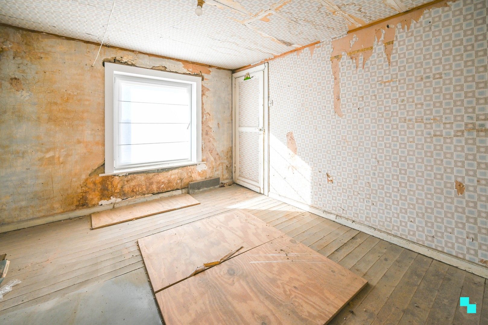 Te renoveren woning te Wielsbeke foto 14