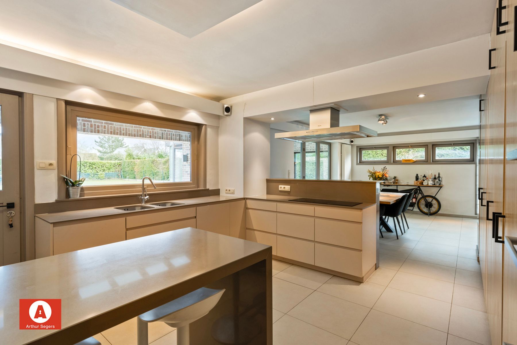 !!! IN OPTIE !!! Energiezuinige villa met 4 slaapkamers foto 9