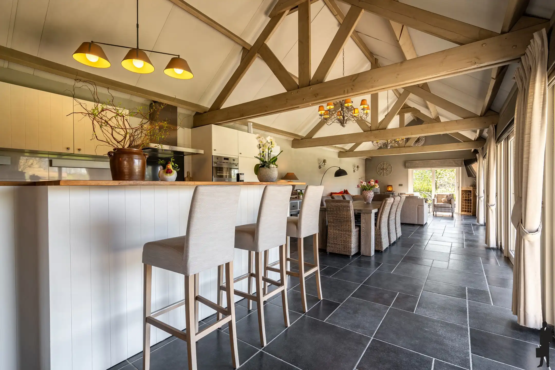 Uitzonderlijk gelegen paardeneigendom op ca. 2 hectare foto 5