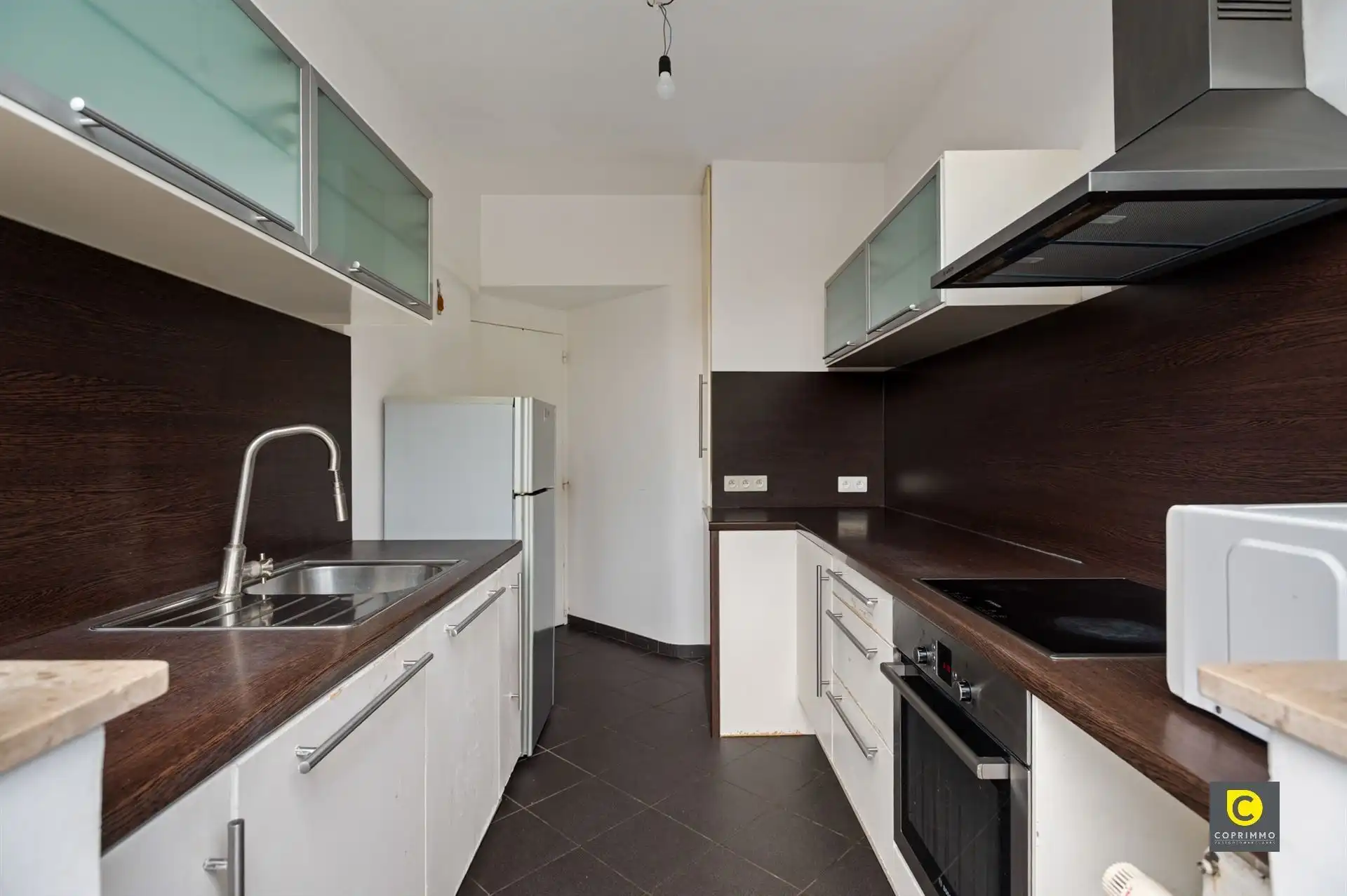 Unieke woning met 450 m² magazijn & showroom foto 17