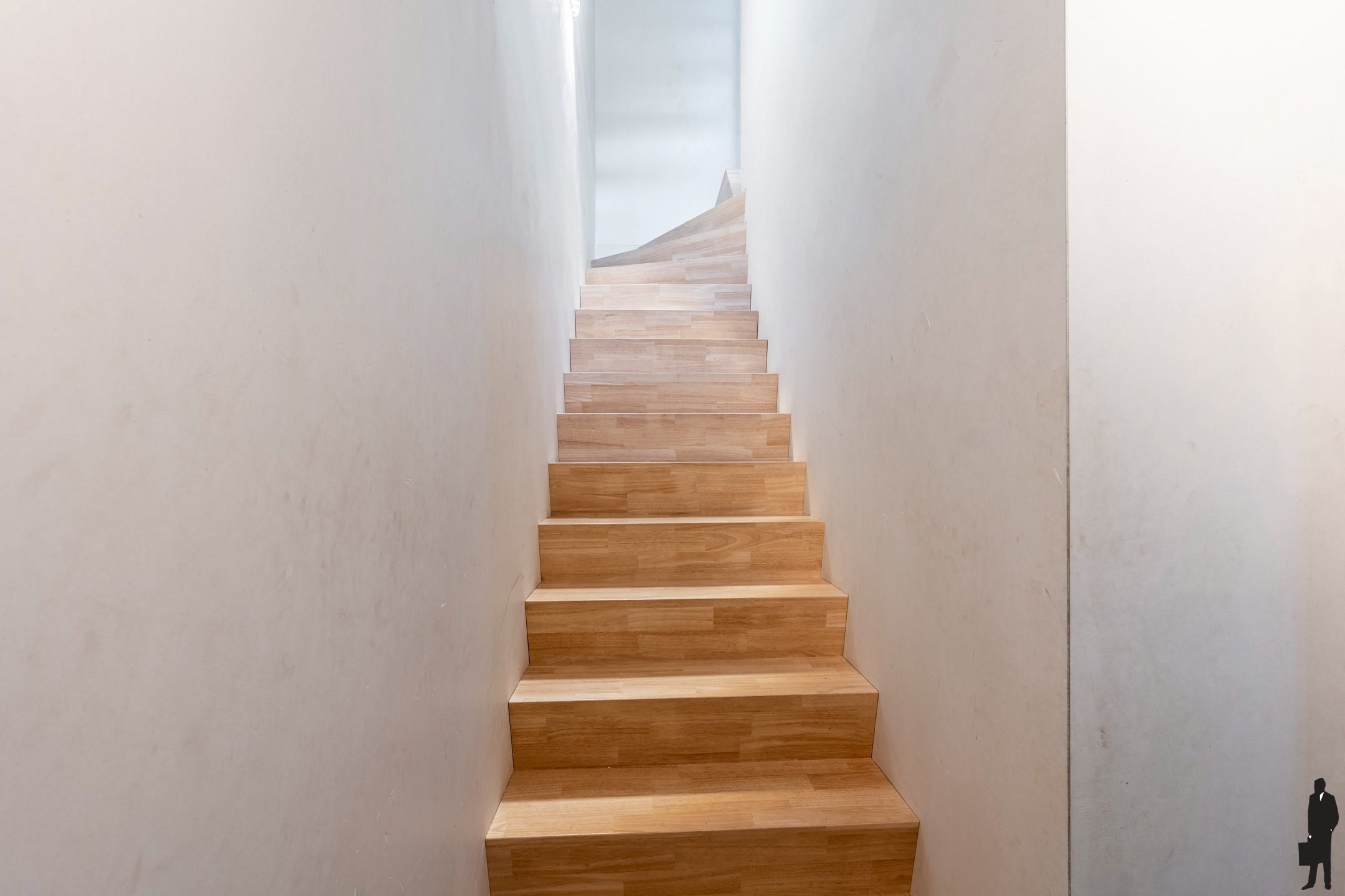 Recente gezinswoning met 5 slpks in rustig woonerf foto 8