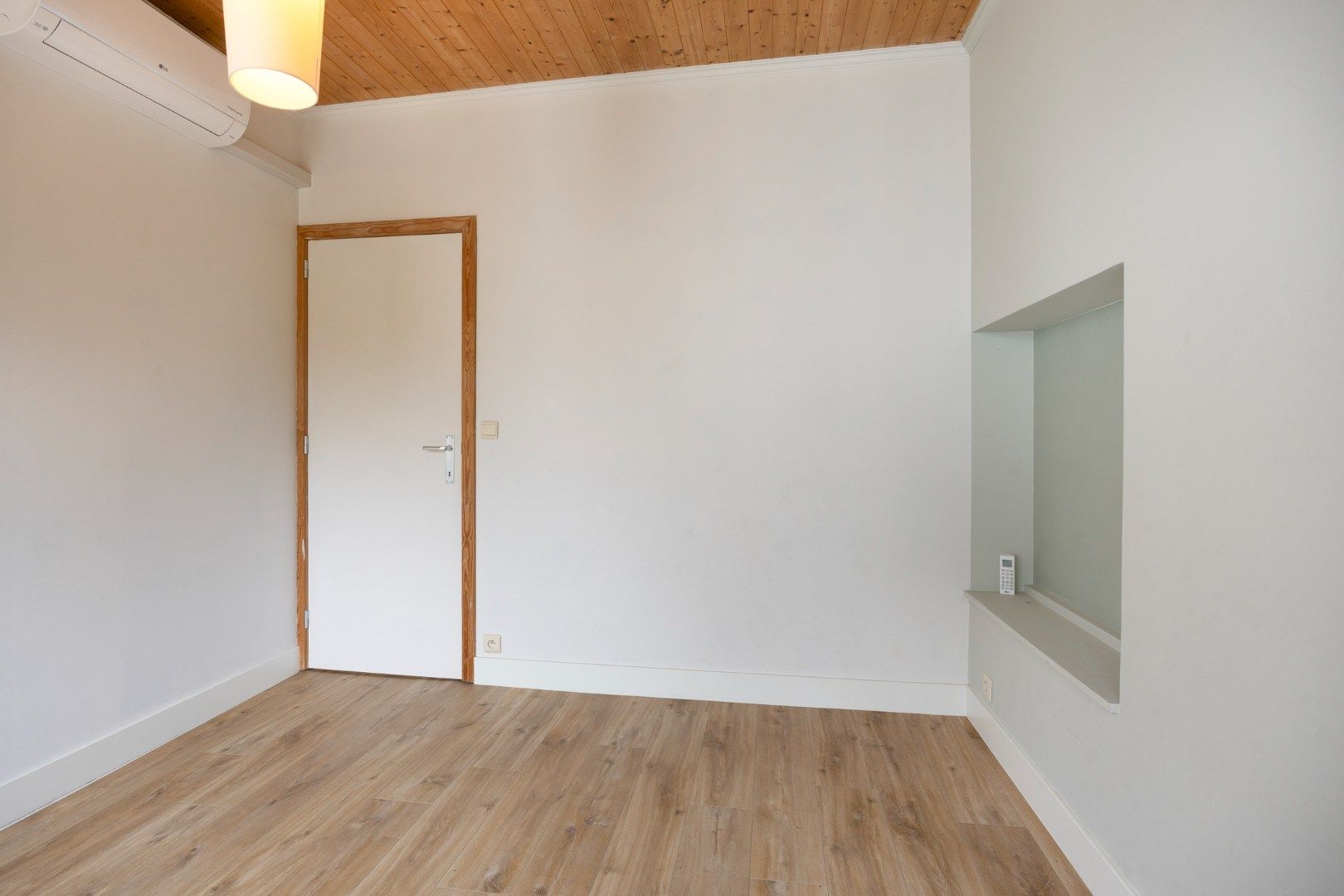 Recent gerenoveerde woning met 3 slaapkamers en prachtige tuin - EPC 141 kWh/m² - bewoonbare oppervlakte 137 m²         foto 17