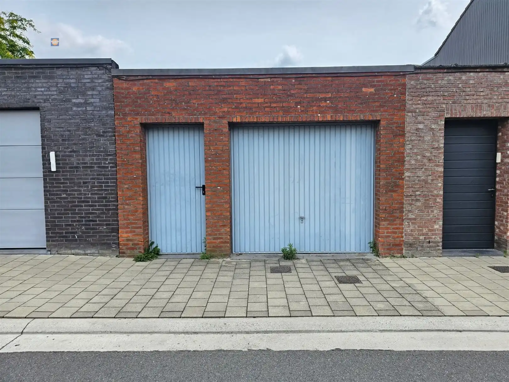 Recent gerenoveerde rijwoning met garage, tuin en 2 slaapkamers foto 22