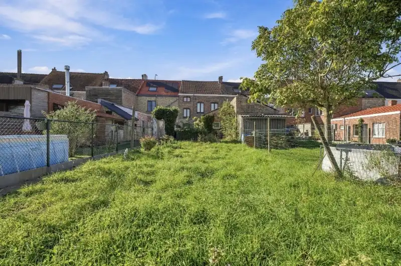 Rijwoning met tuin foto 22